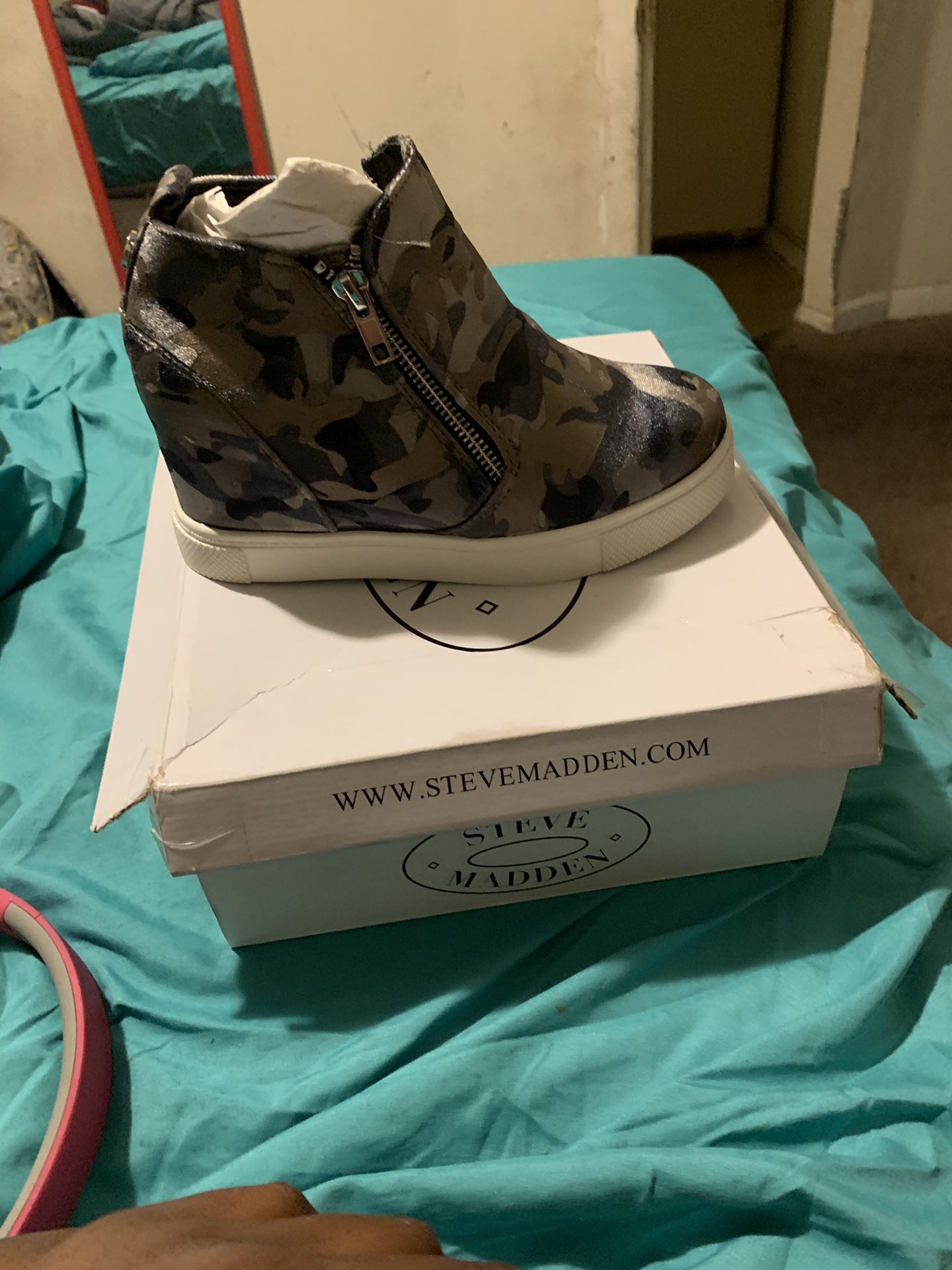 Brand new Steve Madden shoes girls size 3