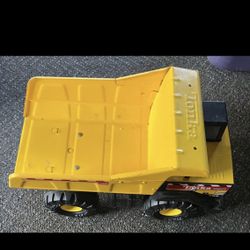 Yellow  Big Tonka  Truck. Cash Only