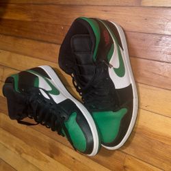 Air Jordan 1s “Green Toe “