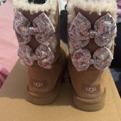 UGG Bailey Bow Abstract Splatter Chestnut Boots size 9 