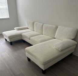 Double chase sectional