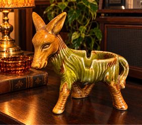 Vintage 1980s Ceramic Donkey Ashtray – Retro Green Brown Glazed Figurine Decor