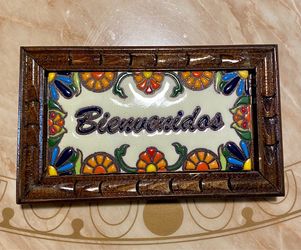 Bienvenidos ceramic & wood sign