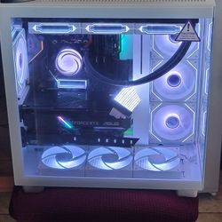 White Gaming Pc