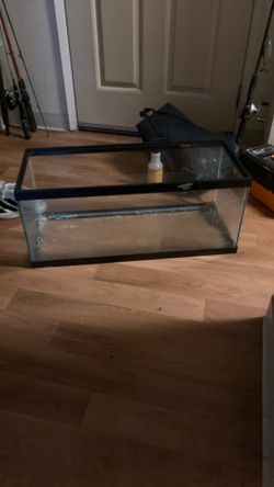 Hardly Used Fishtank 20 Gallon