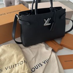Louis Vuitton Twist Tote large - 100% Authentic, A+ Condition 