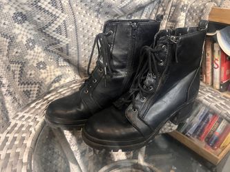 Size 9 And Black Color