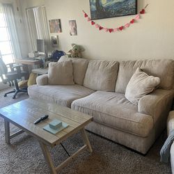 Couch & loveseat 