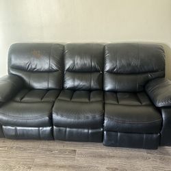 Recliner Couch. USB Charging Ports 