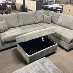 Stunning Sectional! $699! With Ottoman! 😃🛋️❤️ SALE. Easy Financing Available! 
