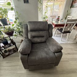 Couch recliner
