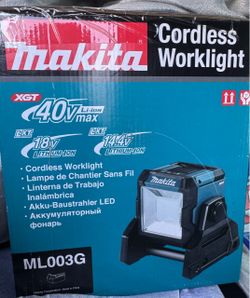 Makita 40V max XGT, 18v and 14.4 LXT 2-mode Cordless L.E.D. Work Light, Light Only New