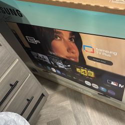 Samsung 58” Crystal UHD U7900F (2025)