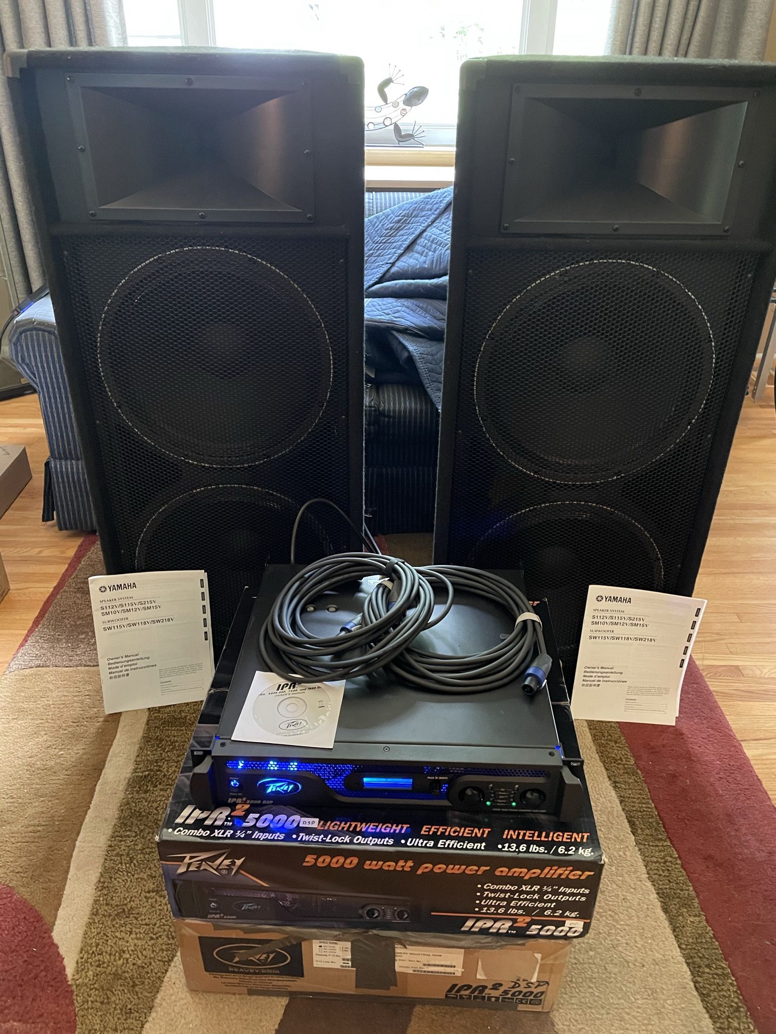 Pair Yamaha S215V Speakers With Amplifier
