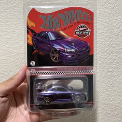 RLC Exclusive Nissan Skyline GT-R BNR34 PURPLE
