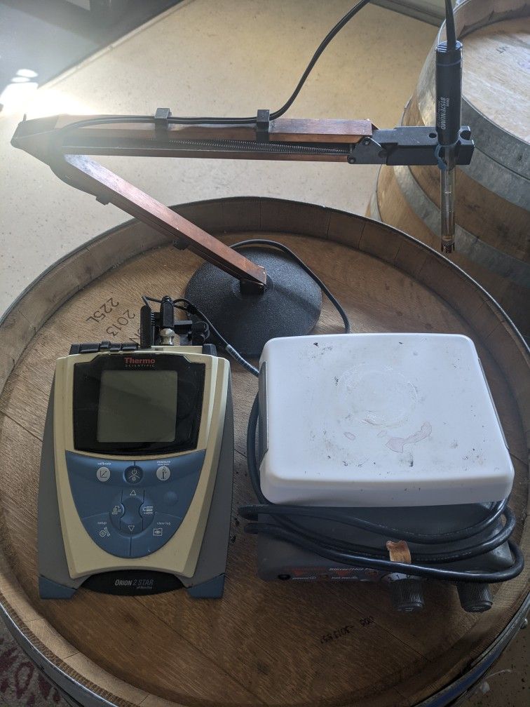 Orion 2 PH Meter And Stir Plate