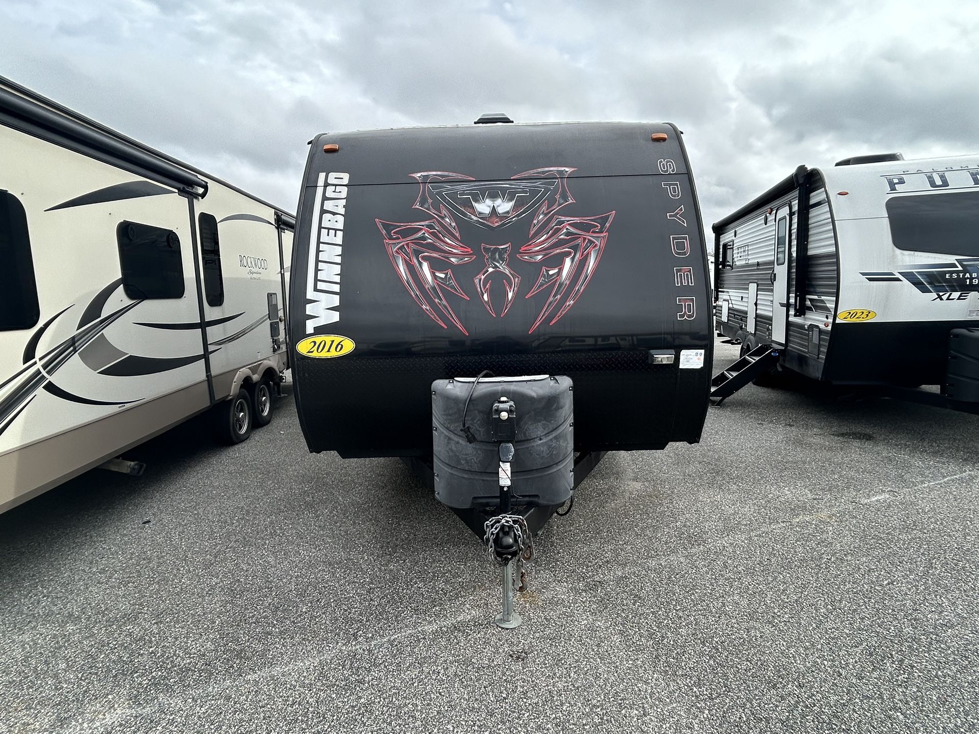 2016 Winnebago Spyder 24FQ