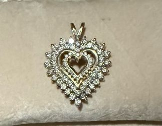 2  1/2 CTW Diamond Heart Pendant Heart-Shaped Pendant