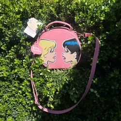 Betty and Veronica pink crossbody bag