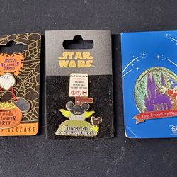 3 Disney Collector Pins,  Star Wars, Halloween,  Mickey Mouse 