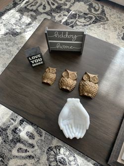 Decorative trinkets -