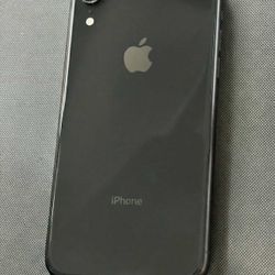 iPhone XR 64 GB Black UNLOCKED Any Carrier. 64GB  