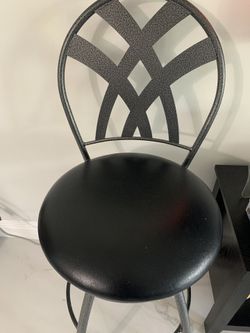 Bar Stools. -4    Excellent Condition    Grayish Frame Black Seat