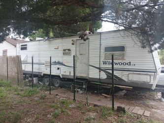 Large Wildwood LE Trailer RV