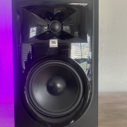 JBL 306P Mk2 Studio monitor