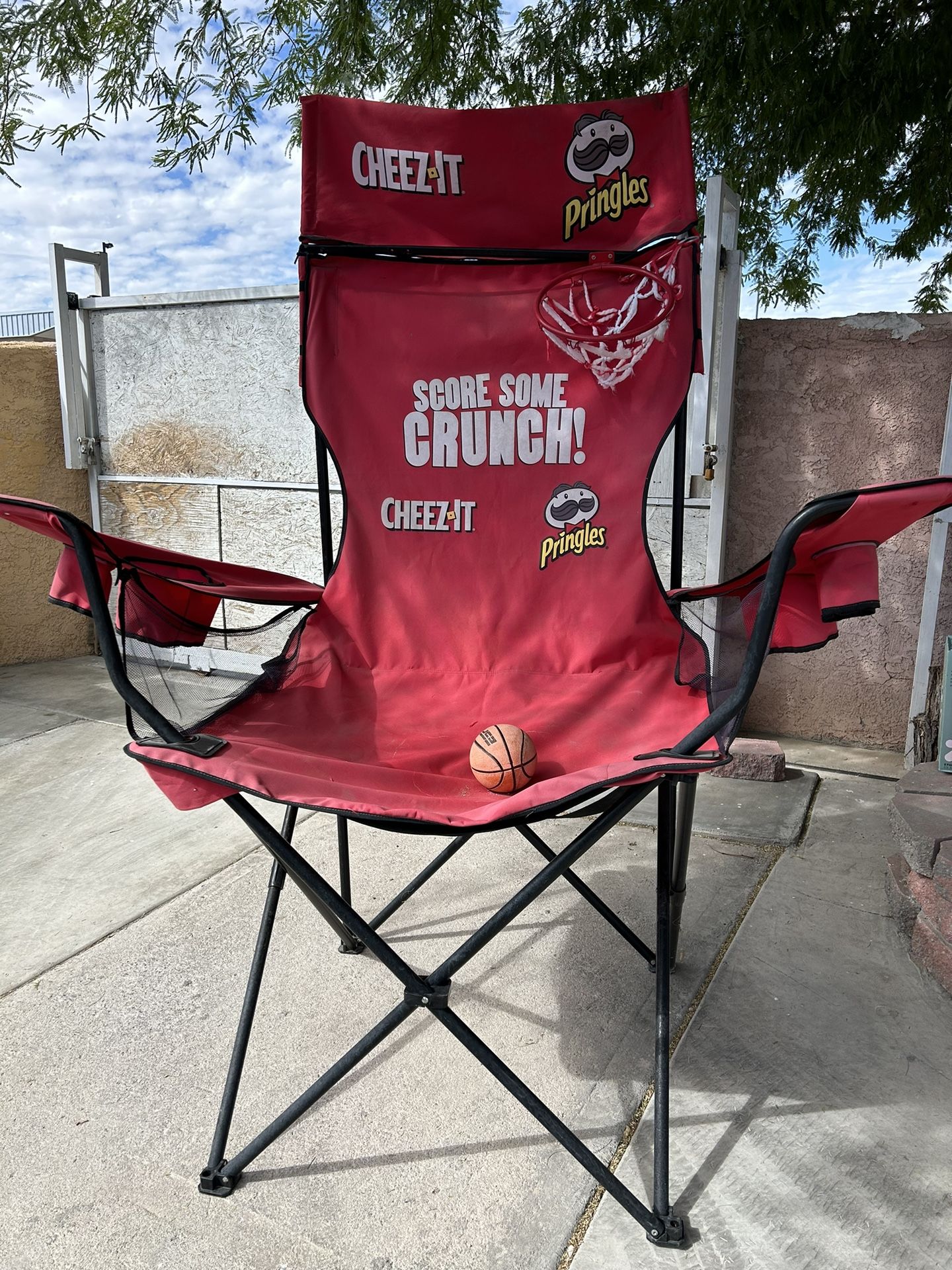 Giant Camping Chair for Sale in North Las Vegas, NV OfferUp