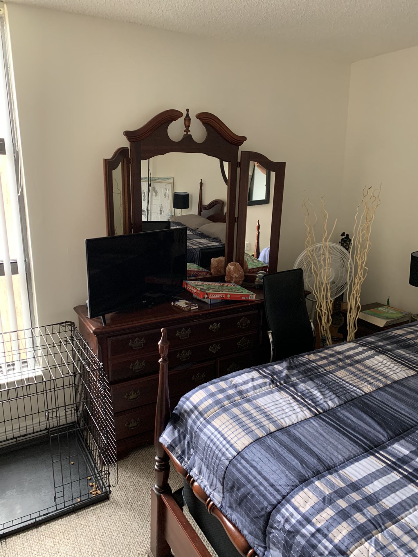 Juego de cuarto queen for Sale in Miami, FL OfferUp