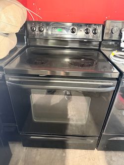 Kenmore stove Electric black