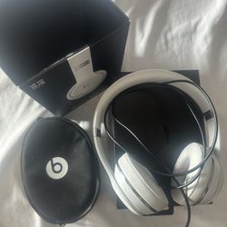 Beats Solo Headphones (white)