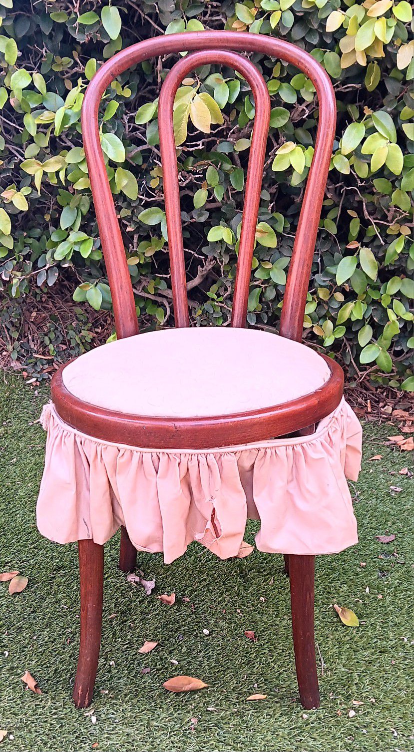 Brentwood Vintage Chair.