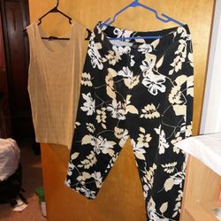 Rafaela Size 14 Black Capris With Yellow And White Flowers And West End Sleeveless Large Blouse.  New.