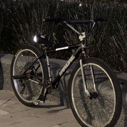 Throne Bike Frame Trades 