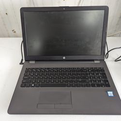 HP Laptop 250 G6 i3 *READ"