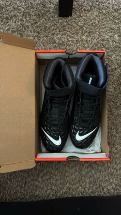 Nike Men’s Force Savage Pro 2 Mid Football Cleats Size 14
