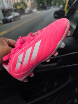 Adidas cleats girls us 10k