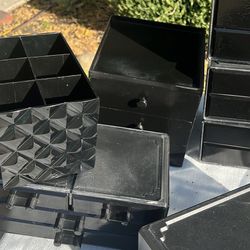 Plastic Makeup And Storage Boxes