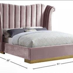 Meridian Furniture Flora King Bed