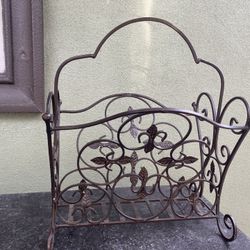 Magazine Holder