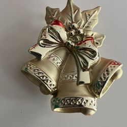 Gold Tone Christmas Brooch