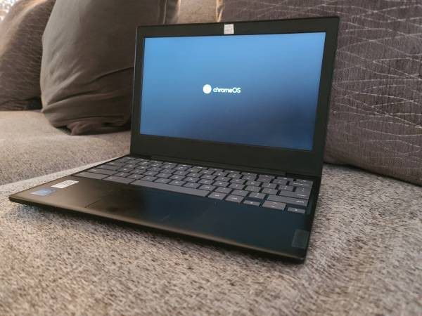 Lenovo ChromeBook. Works Fast. 32GB 