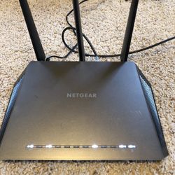 Netgear Nighthawk Dual Band Wi-Fi Router