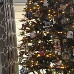 9ft Artificial  Christmas Tree Pre Lit