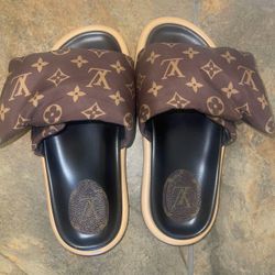 Louis Vuitton Mule Slippers 