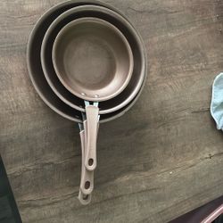 Pans