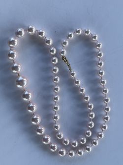 Pink metallic coral like color plastic beaded necklace 11 inches