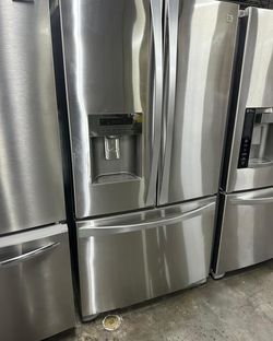 Kenmore French Door Fridge with Ice Maker